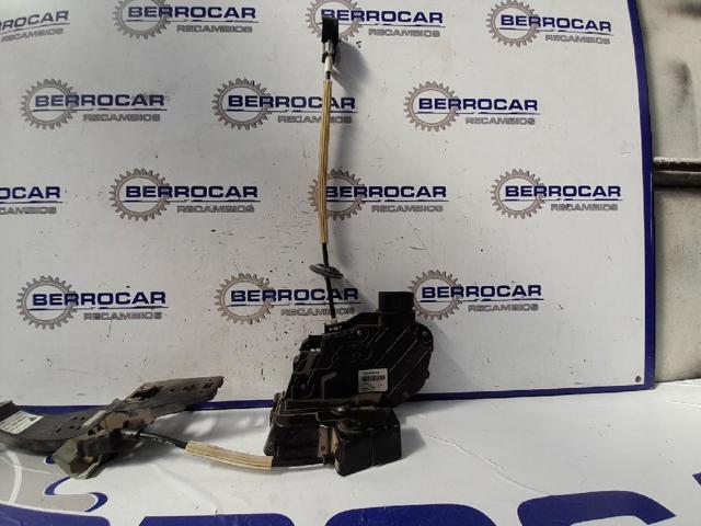 Zamek drzwi tylnych prawych FQM000148 LAND ROVER