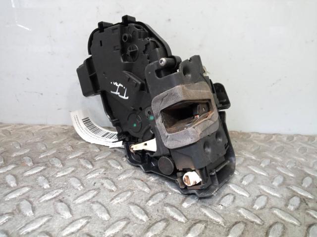 Zamek drzwi tylnych lewych FQM500370 LAND ROVER
