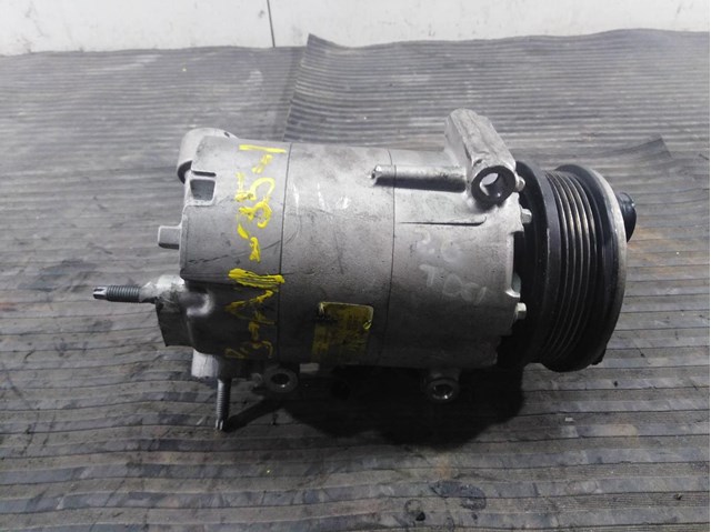 Sprężarka klimatyzacji FV4119D629DB FORD