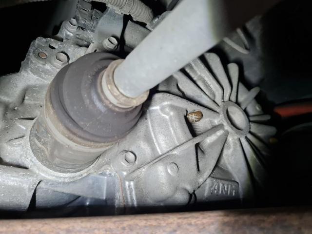 G105042010 Toyota