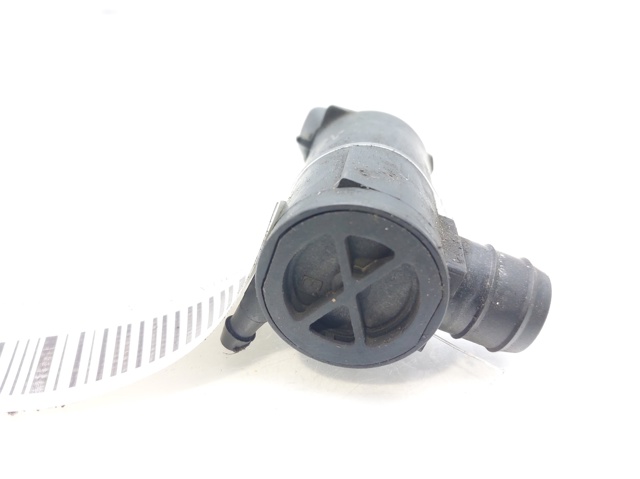 Pompka spryskiwacza szyby przedniej Mazda 6 GG