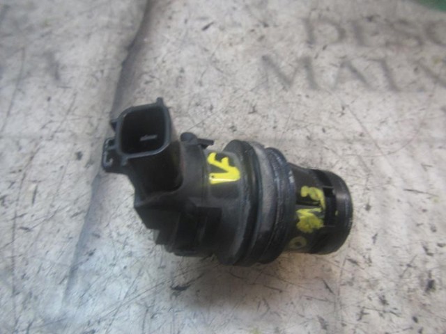 Pompka spryskiwacza szyby przedniej Mazda 6 GG