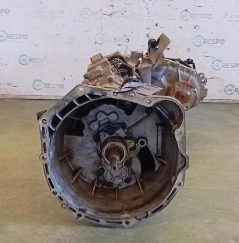 Mechaniczna skrzynia biegów w komplecie G3102009015 SSANG YONG
