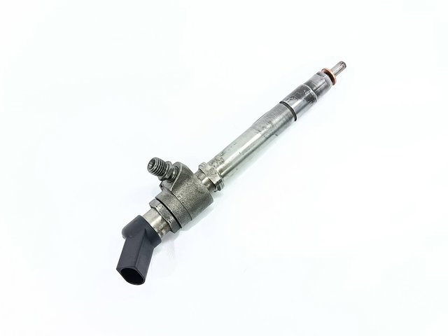 Wtryskiwacz paliwa G4D39K546AA LAND ROVER