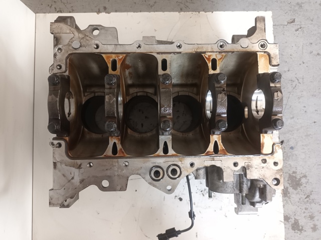 Silnik w komplecie Hyundai Accent 4 RB