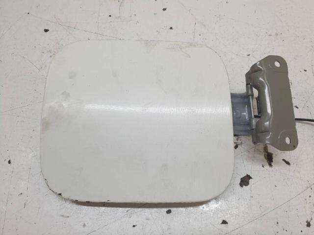 Klapka wlewu paliwa G8830JD0M0 NISSAN
