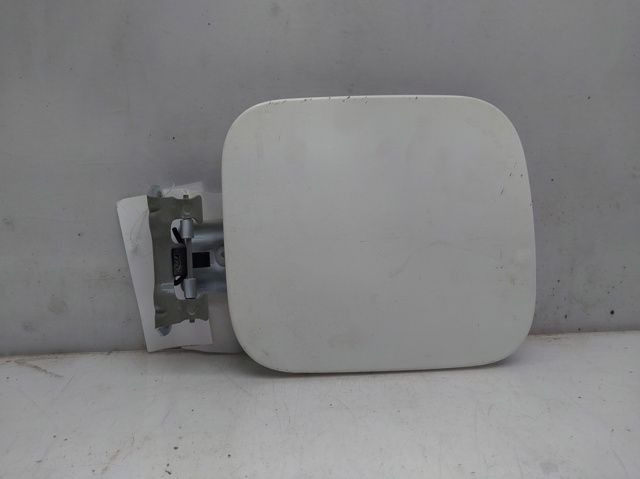 Klapka wlewu paliwa G8830JD0M0 NISSAN