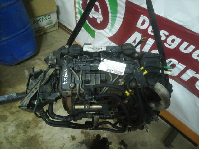Silnik w komplecie G8DA FORD