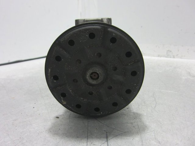 Sprężarka klimatyzacji GE4472209398 TOYOTA