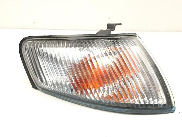 Kierunkowskaz prawy Mazda 626 5 GF