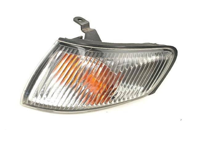 Kierunkowskaz lewy Mazda 626 5 GF