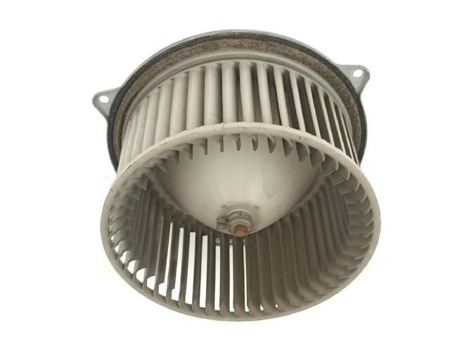 Silniczek wentylatora nagrzewnicy (ogrzewacza wnętrza) Mazda Premacy CP