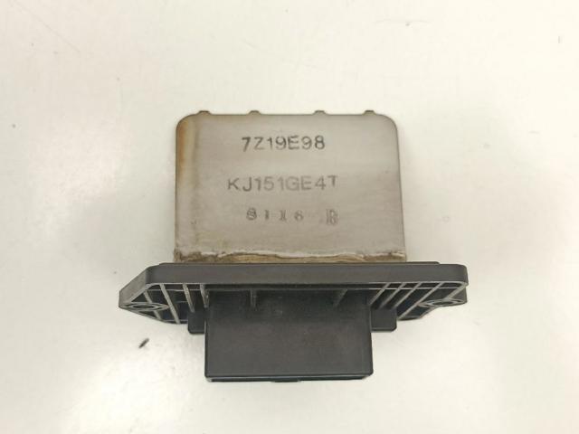 Silniczek wentylatora nagrzewnicy (ogrzewacza wnętrza) Mazda Premacy CP