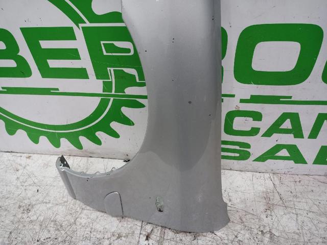 Błotnik przedni lewy Mazda 626 5 GW