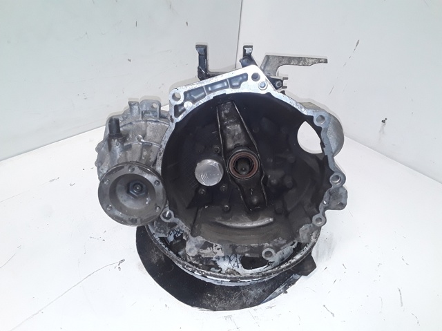 Mechaniczna skrzynia biegów w komplecie GGV VAG