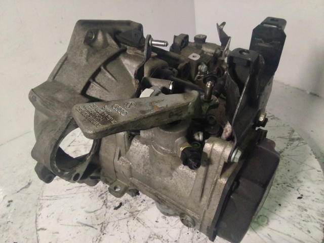 Mechaniczna skrzynia biegów w komplecie GGV VAG