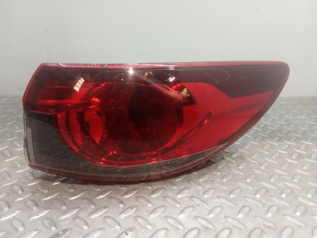 Lampa zespolona tylna prawa zewnętrzna GHK151150A Mazda