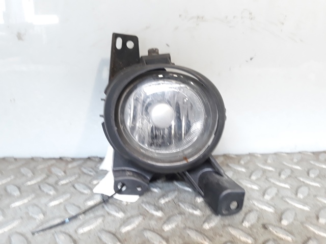 Wspornik mocowania lampy przeciwmgielnej lewej GHR451694A Mazda