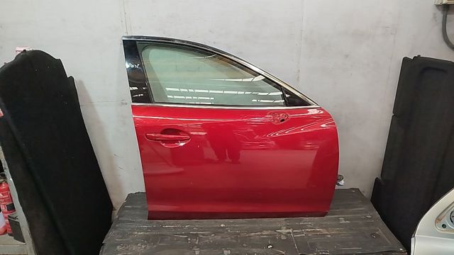 Drzwi przednie prawe GHY05802XJ MAZDA