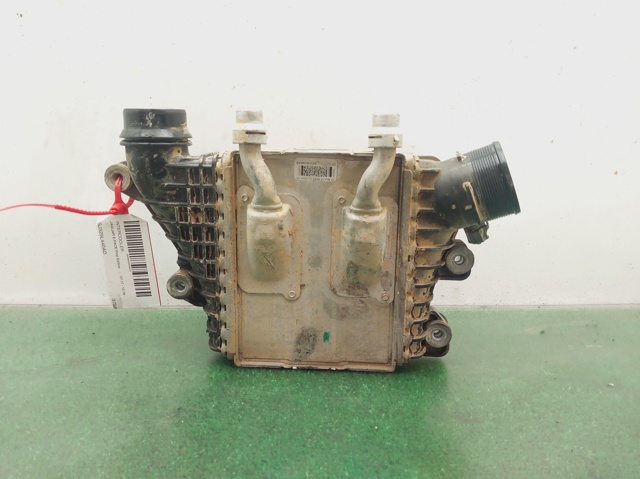 Chłodnica intercoolera GJ329L440AD JAGUAR