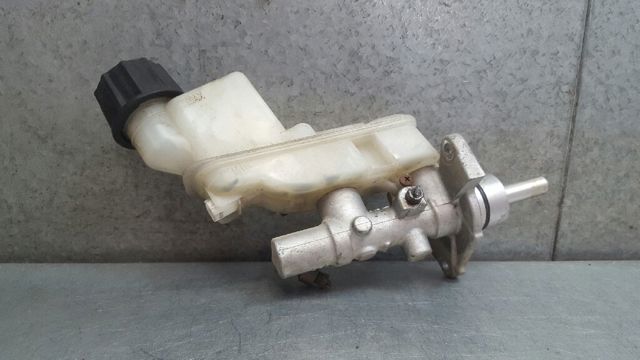 Główny cylinder hamulców Mazda 6 GG