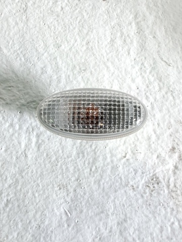 Powtarzacz kierunkowskazu na błotniku GJ6A51120C MAZDA