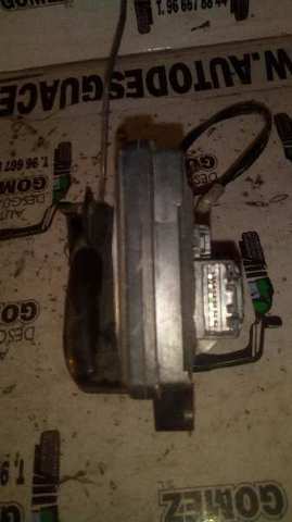Zamek drzwi przednich prawych GJ6A58310D MAZDA