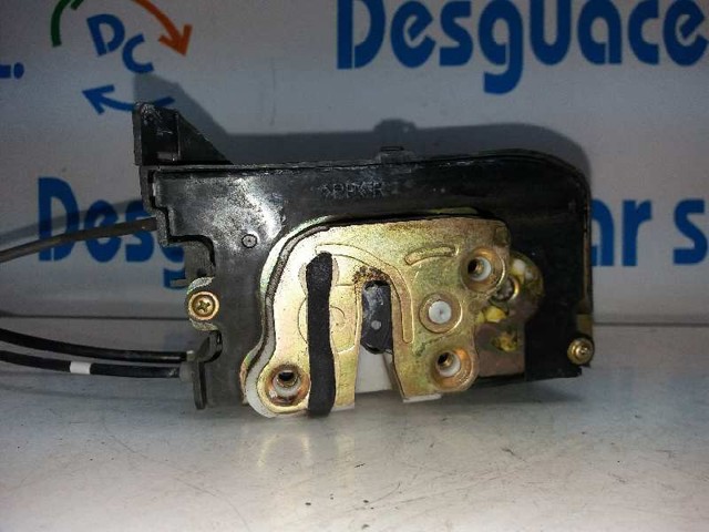 Zamek drzwi przednich prawych GJ6A58310D MAZDA