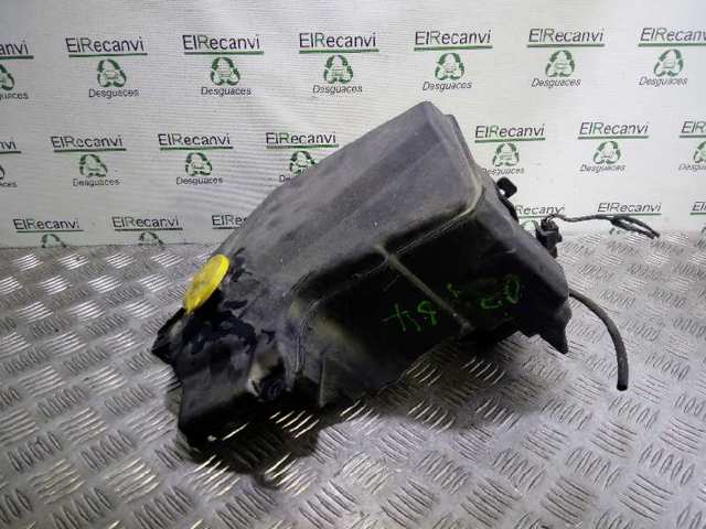 Zbiorniczek spryskiwacza szyb Mazda 6 GG