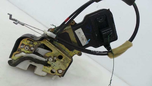 Zamek drzwi tylnych lewych GJ6A73310G MAZDA