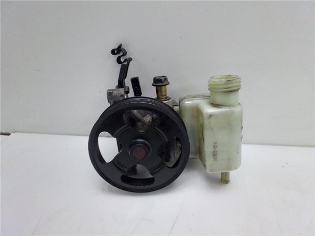 Pompa wspomagania hydraulicznego kierownicy GJ6E32650F MAZDA