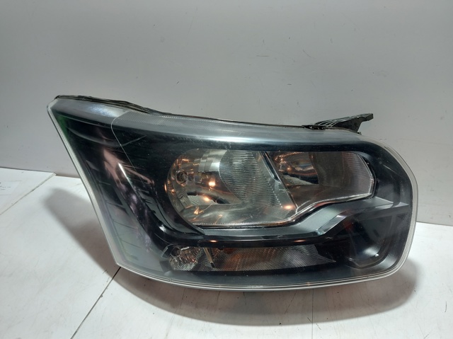 Reflektor prawy GK3113W029BB FORD