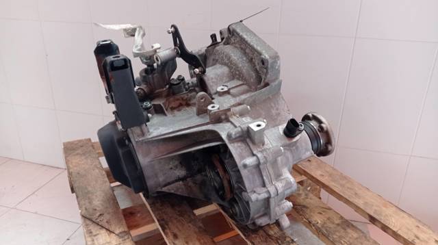 Mechaniczna skrzynia biegów w komplecie GKR VAG