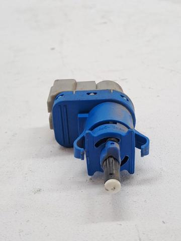 Czujnik włącznika świała stop GL3T9G854BA FORD