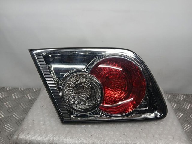 Lampa zespolona tylna lewa wewnętrzna GR1B513G0B MAZDA