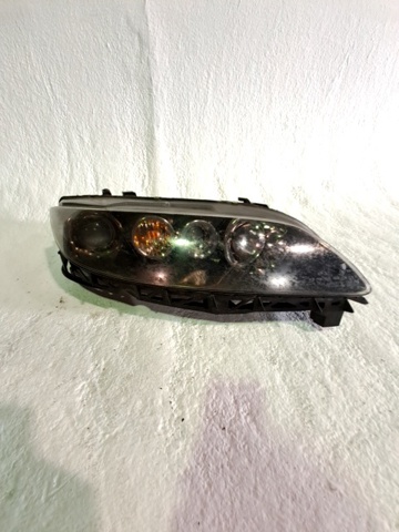 Reflektor prawy GRYA510K0 MAZDA