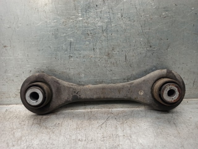 Wahacz zawieszenia tylnego dolny lewy/prawy GS1D28500A MAZDA