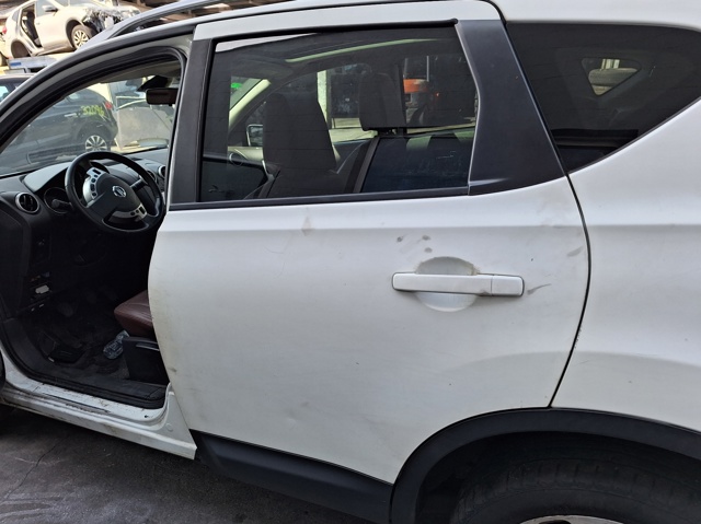 Drzwi Nissan Qashqai