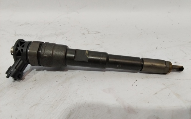 Wtryskiwacz paliwa H8201453073 RENAULT