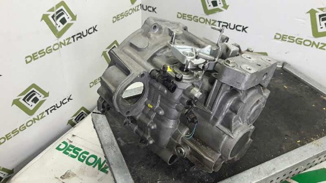 Mechaniczna skrzynia biegów w komplecie HDU VAG
