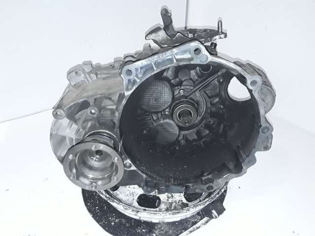 Mechaniczna skrzynia biegów w komplecie HDV VAG