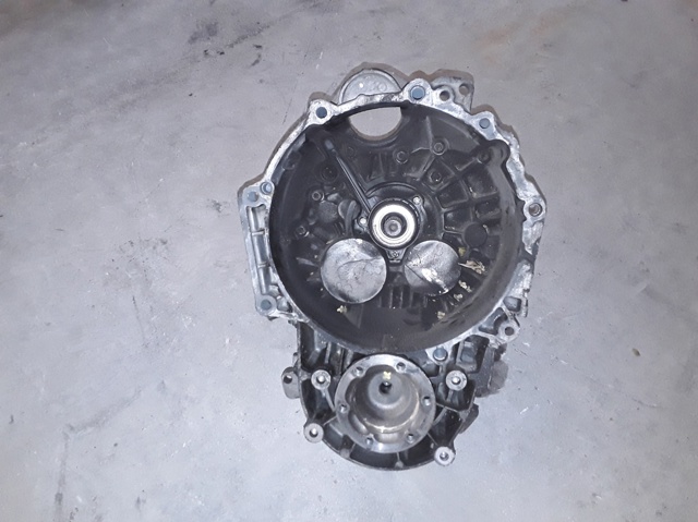 Mechaniczna skrzynia biegów w komplecie HDV VAG