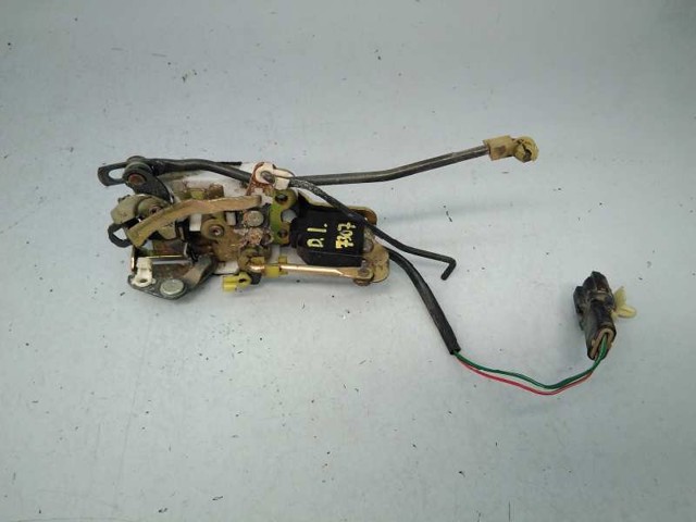 Zamek drzwi przednich lewych HG030003A MITSUBISHI