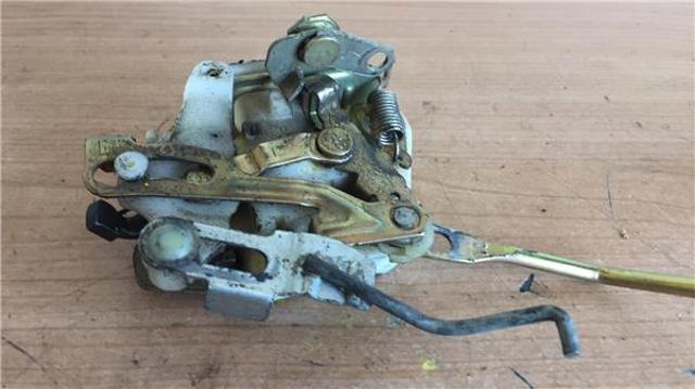 Zamek drzwi przednich lewych HG030003A HYUNDAI