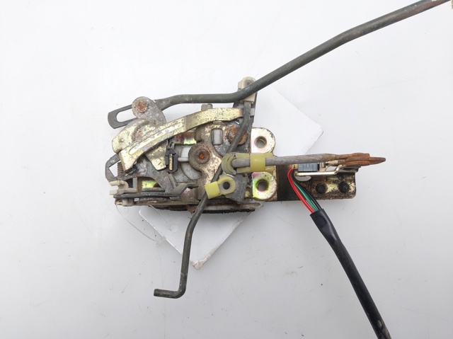 Zamek drzwi przednich lewych HG030003A HYUNDAI