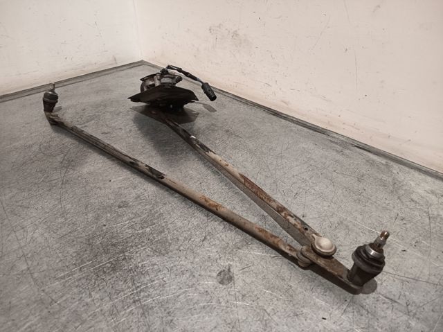 Silniczek wycieraczki szyby przedniej Hyundai Galloper JK