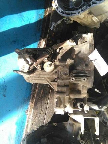 Mechaniczna skrzynia biegów w komplecie J21873 HYUNDAI