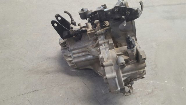 Mechaniczna skrzynia biegów w komplecie J21873 HYUNDAI