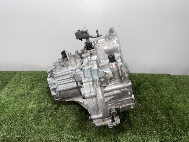 Mechaniczna skrzynia biegów w komplecie J21873 HYUNDAI