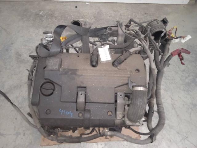 Silnik w komplecie J3 HYUNDAI